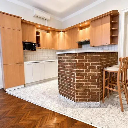 Premium - Free Parking And Balcony 브라티슬라바